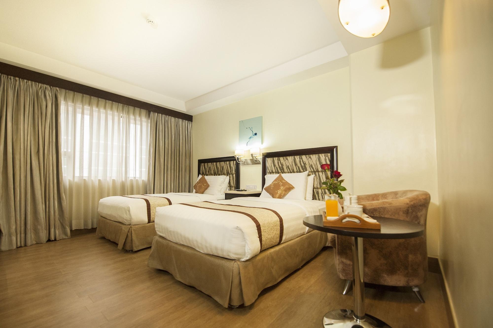 Diamond Suites And Residences Cebu Esterno foto