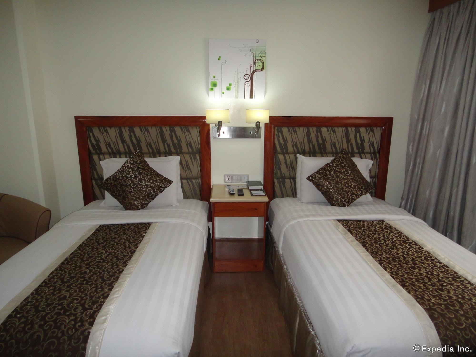 Diamond Suites And Residences Cebu Esterno foto
