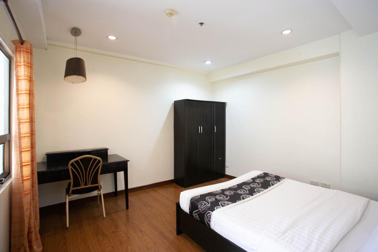 Diamond Suites And Residences Cebu Esterno foto