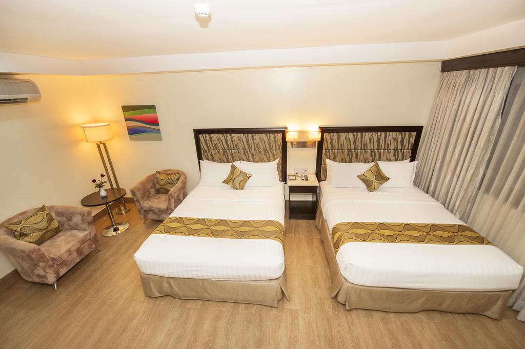 Diamond Suites And Residences Cebu Esterno foto