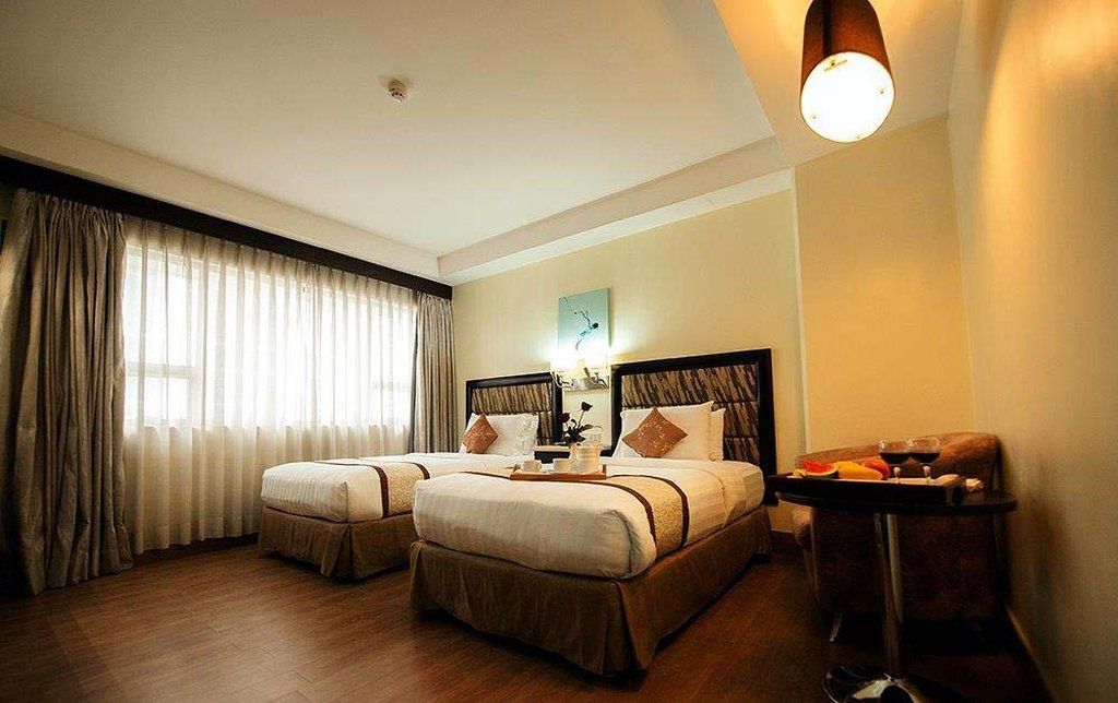 Diamond Suites And Residences Cebu Esterno foto